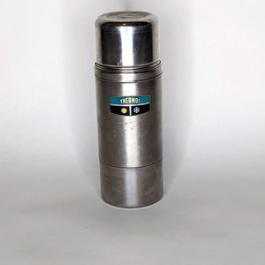 Vintage Stainless Steel THERMOS Vacuum Bottle Model 2460S Quart Made In USA.